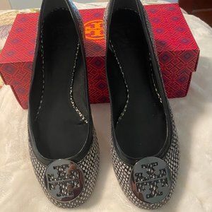 Tory Burch Reva Flat, Black and Pewter, Size 11